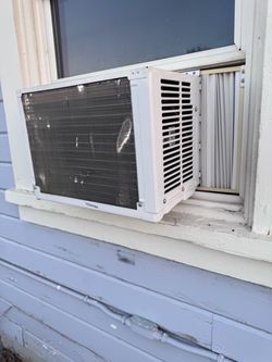 Toshiba window a/c