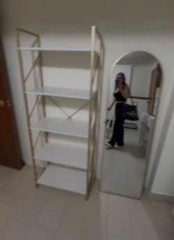 Gold shelf