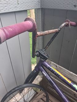 Cult frame, 4 peice bars, mission seat, cult rims, and mission tire
