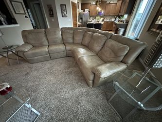 Sectional Couch w/Coffee & End tables