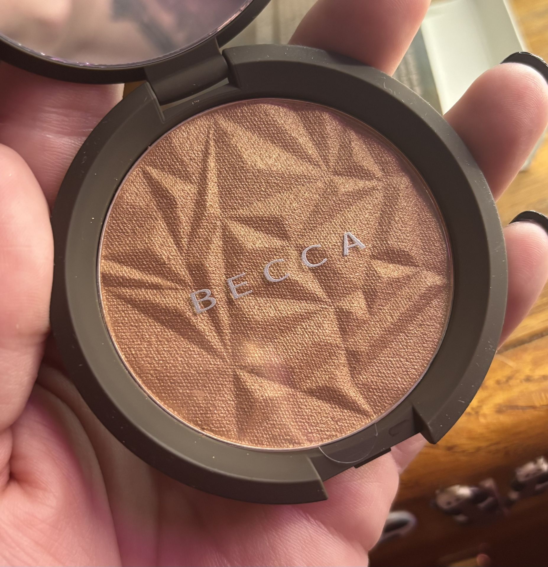 BECCA Shimmering Skin Perfector Pressed Bronzer