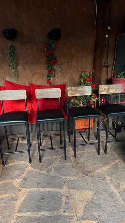 Set of 4 Industrial Bar Stools
