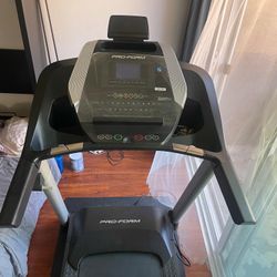 Treadmill Good Conditions Barely Used for Sale in Los Angeles CA OfferUp