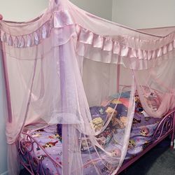 little girl twin canopy bed. w mattress.