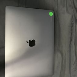 Apple Macbook