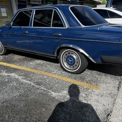 1991 Mercedes-Benz 350