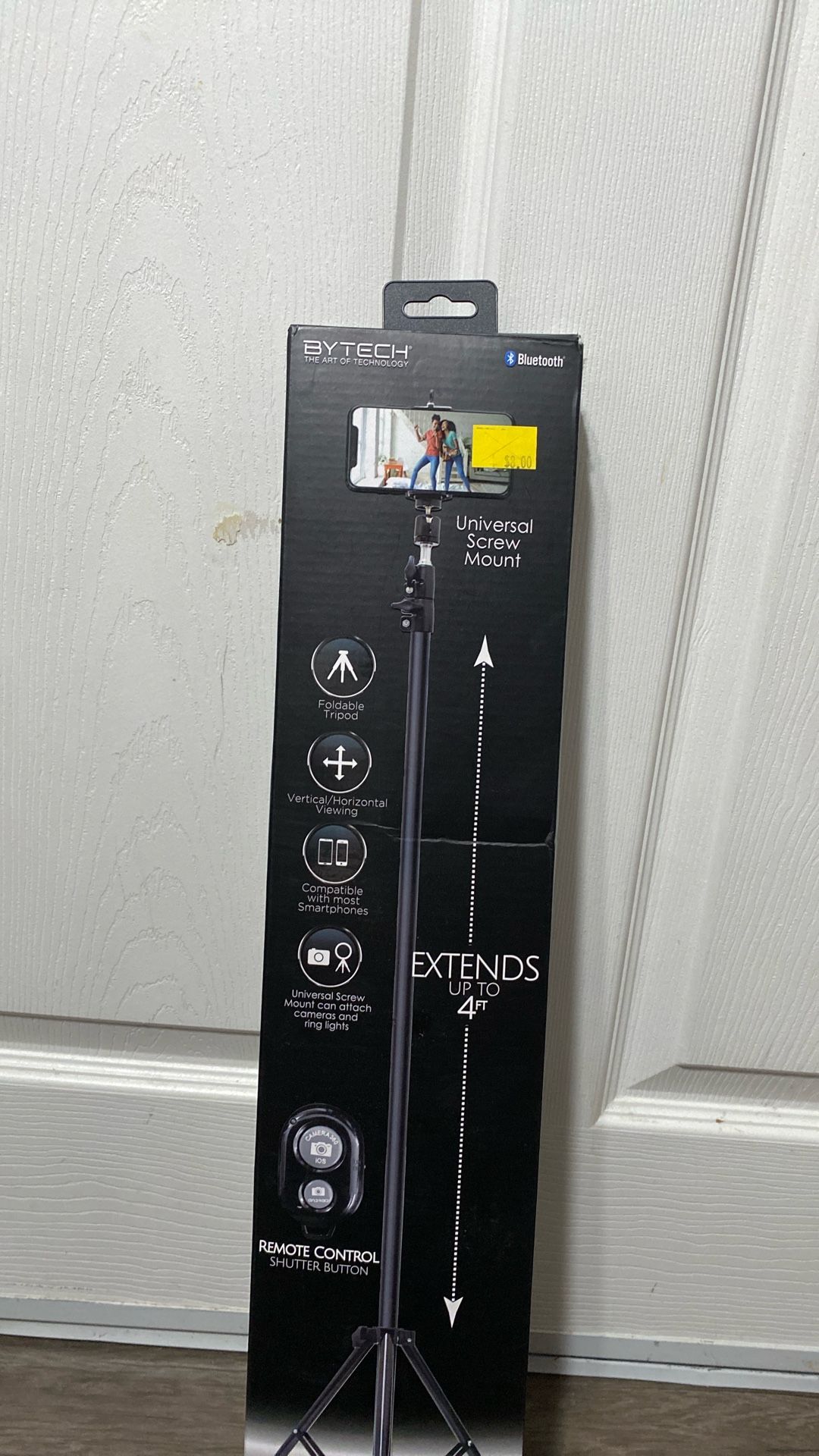 4ft Extendable Tripod with control