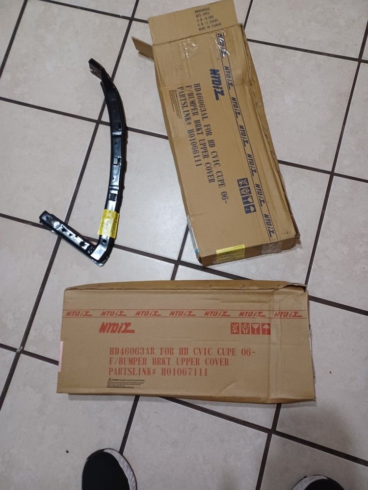 06-09 Honda Civic Front Bumper Brackets