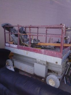 Mec 2558HT SCISSOR  LIFT (no control box)