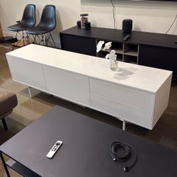 Modern White Media TV Entertainment Stand $900 Retail
