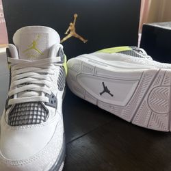 Air Jordan 4 Retro GS 7Y 