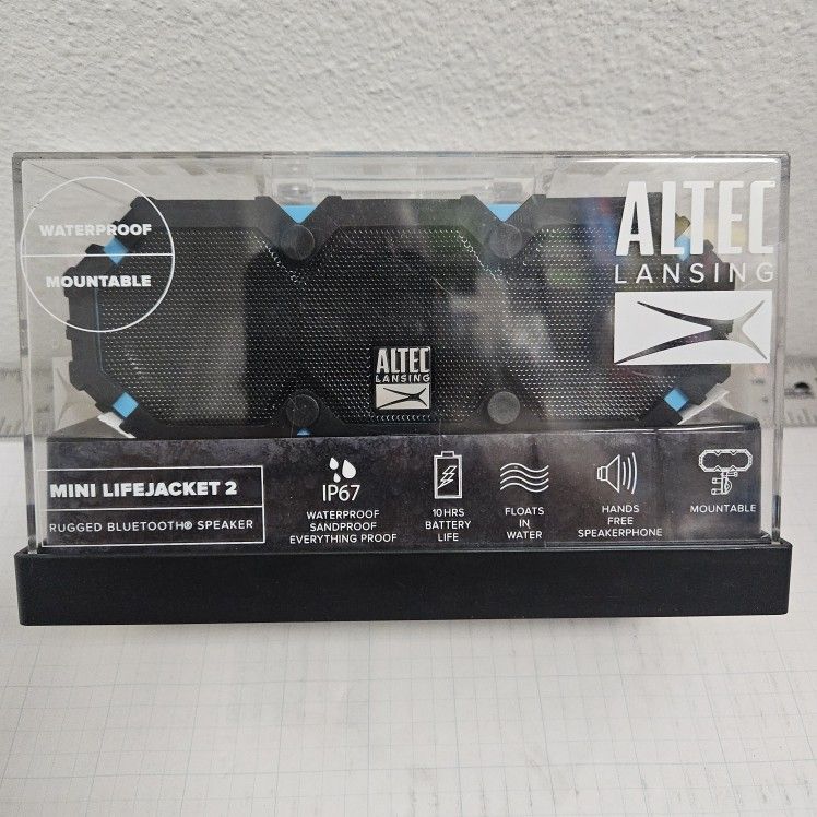 ALTEC LANSING WATERPROOF SPEAKER NEW