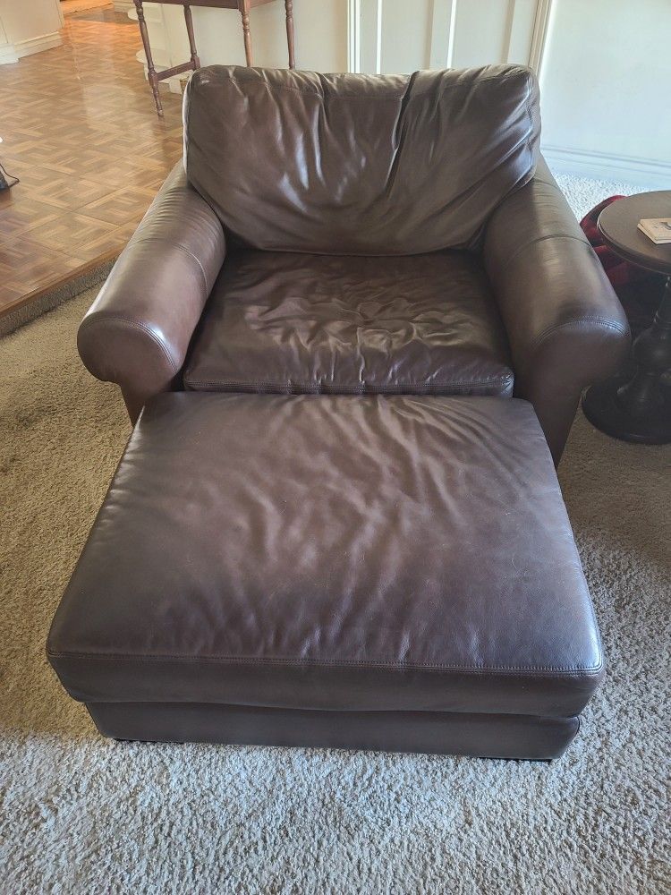 Pottery Barn - Turner Roll Arm Leather Grand Armchair 