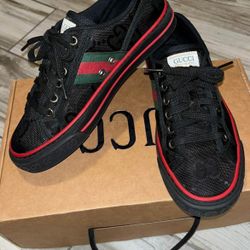 Gucci Shoes New In Box