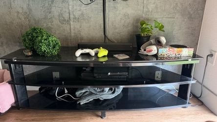 Entertainment center