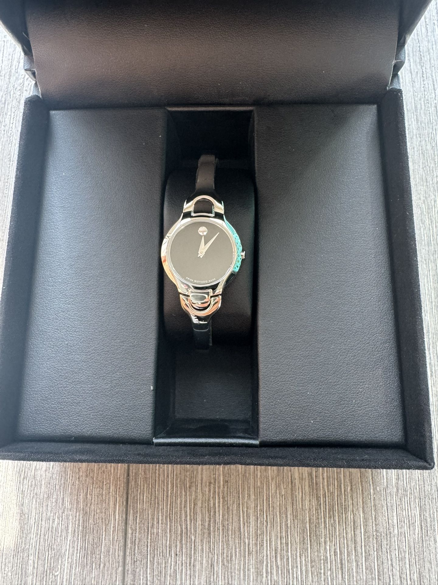 Movado 24MM Classic Collection For Woman