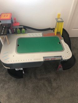 Kids play table