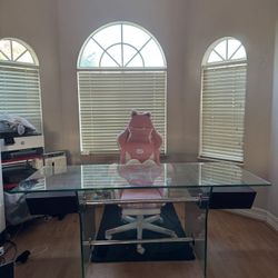 Large Modern Tempered Glass Desk – Heavy-Duty, Stylish, Great Conditio