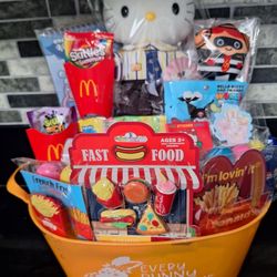 Hello Kitty  Easter Basket 