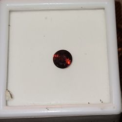 Cranberry Red Spinel 1.07ct 6mm RD