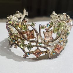  Beautiful and unique silver cuff women’s bracelet