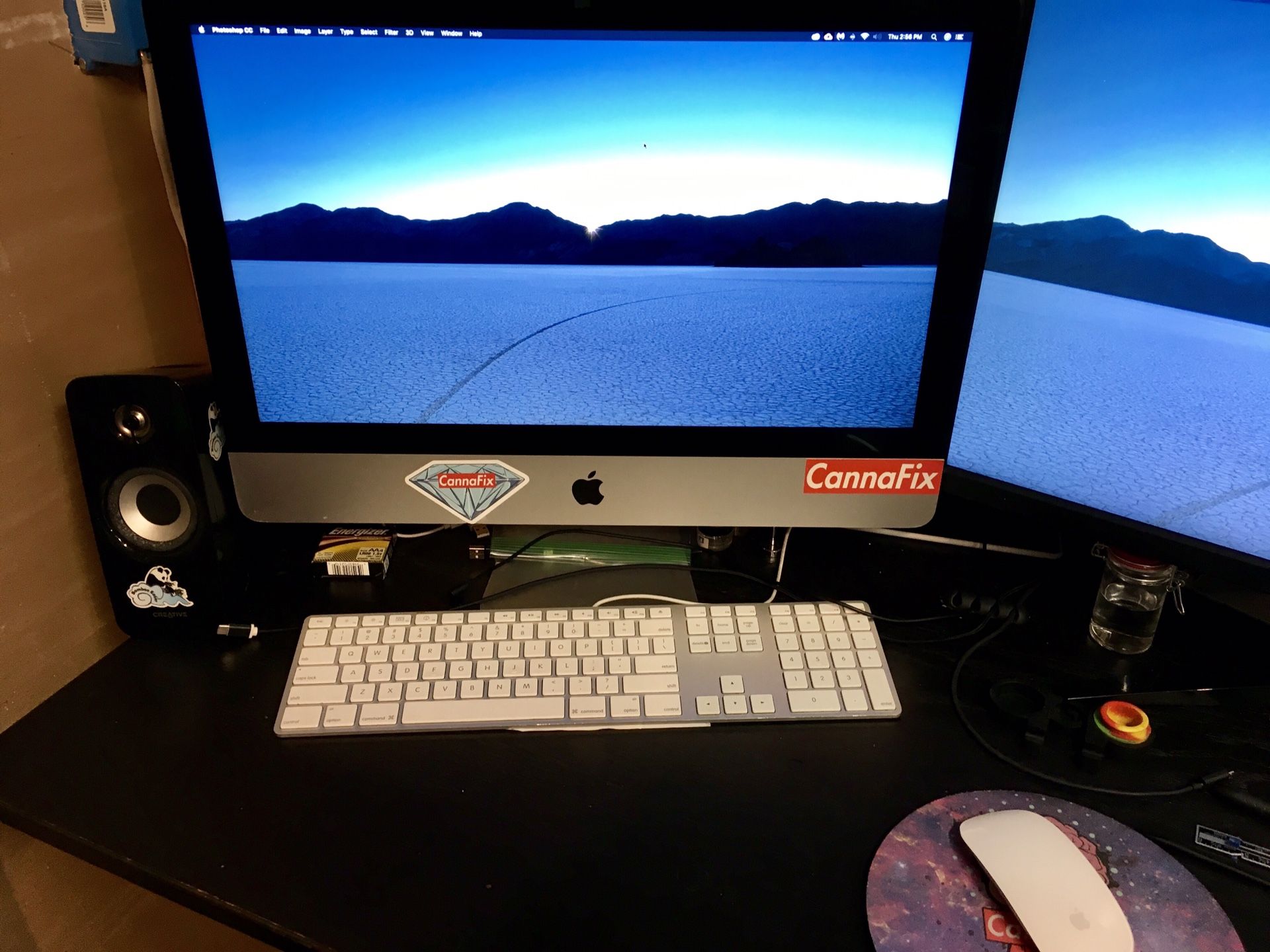 Apple iMac Retina 21.5" comes/w Creative speakers