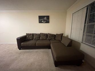Comfy Sectional Sofa - MUST GO BY 8/27!