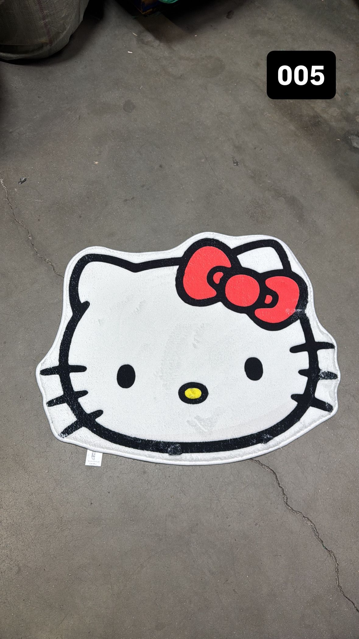 Hello kitty Rug!