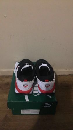 8 Kids Black, White And Red City Rider Pumas