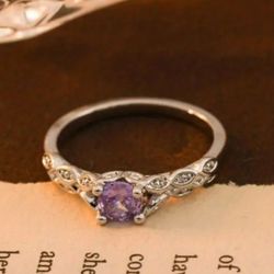 Elegant Vintage Style Lavender Purple Silver Tone Ring