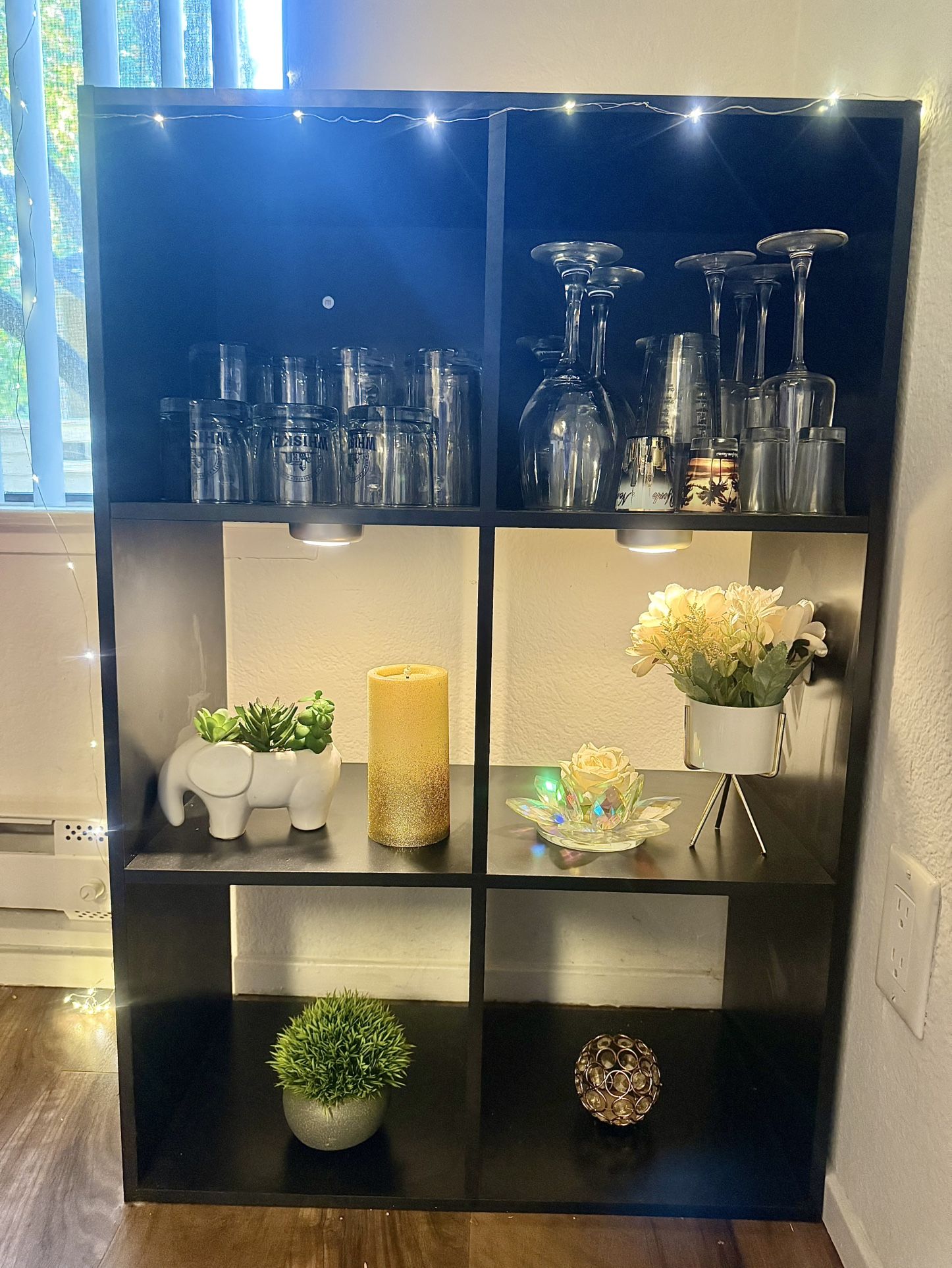 ✨kitchen cabinet/coffee-wine bar With Decors & Glasses Included✨