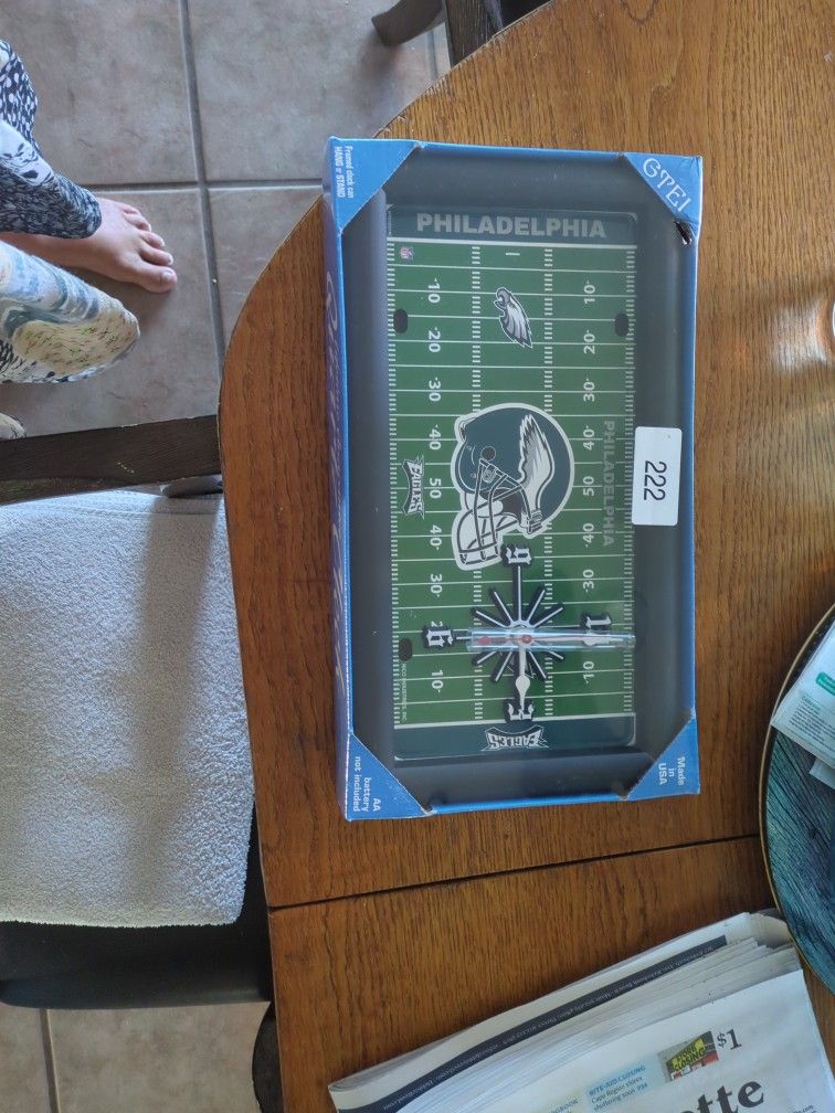 Eagles Quartz Clock