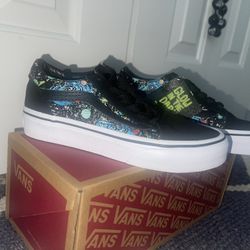 NEW GLOW IN THE DARK BOYS LOWTOP VANS SIZE 1 NEW