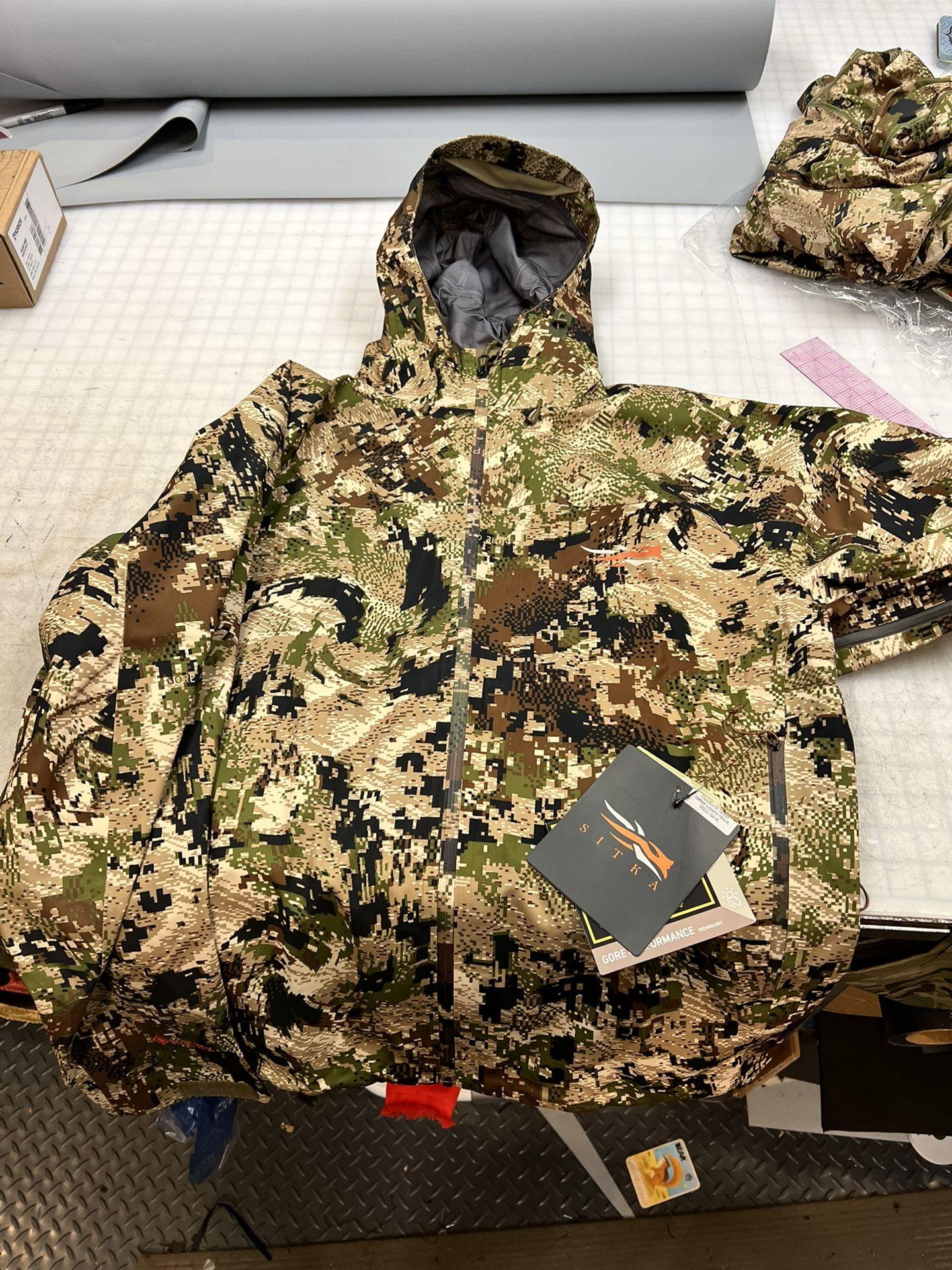 sitka cloudburst rain jacket xl brand new for Sale in North Bend WA OfferUp
