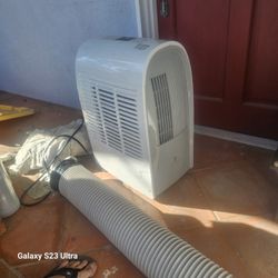 Friedrick 8oo Portable A/C