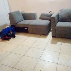 Couches They Both Pull Out As Beds On Southwest 40 Bucks