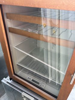 Sub zero custom beverage fridge