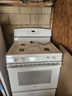 GE Stove