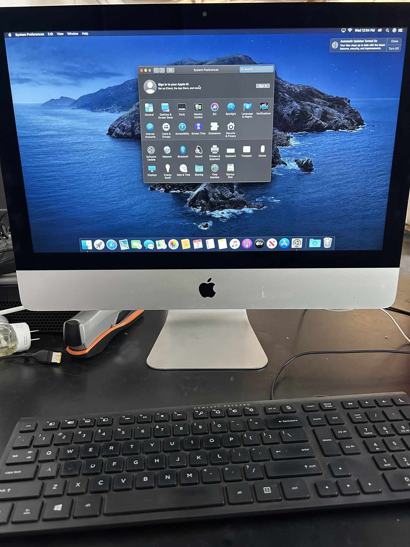iMac 21.5 Desktop Computer 1TB