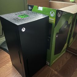 Xbox Mini Fridge 8 can