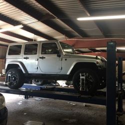 4 Wheel Alignment