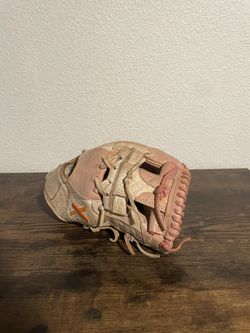 Aria Ice Cream Baseball Glove