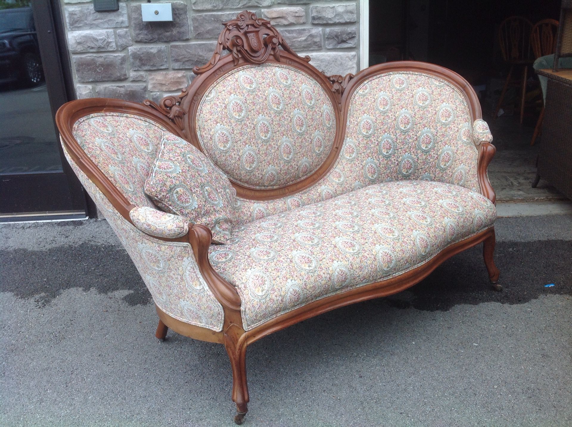 Vintage Victorian Sofa - great condition