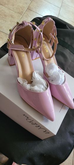Pink heels