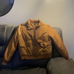 Wild Fable Women’s Puffer Jacket Size Large