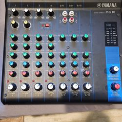 Yamaha MG10 Mixing Console