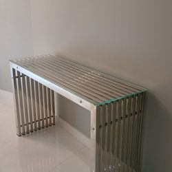 Futoria Glasstop Table Console by Modanj