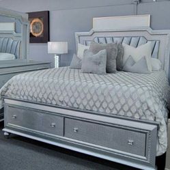 complete queen bed set mattress and dresser and mirror