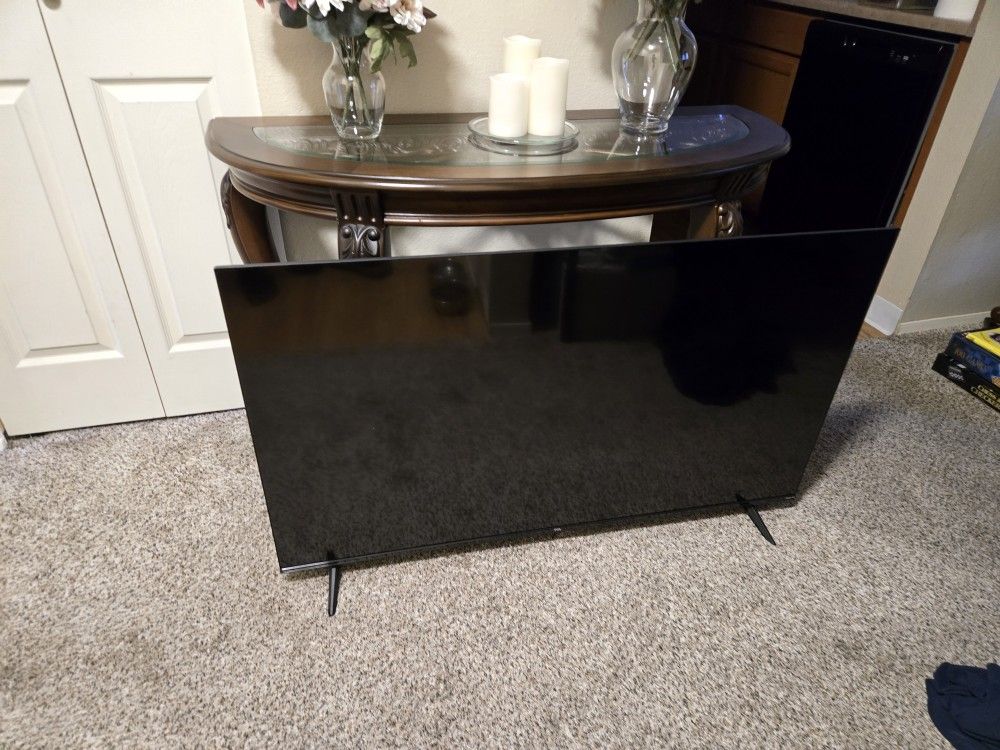 50 Inch Rokue TCL Smart Tv