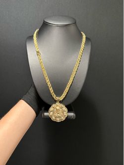 14K Gold filled chino link chain with a Double sided Jesus & Virgin Mary Pendant